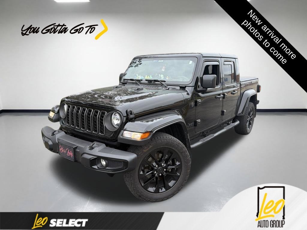 2024 Jeep Gladiator Nighthawk