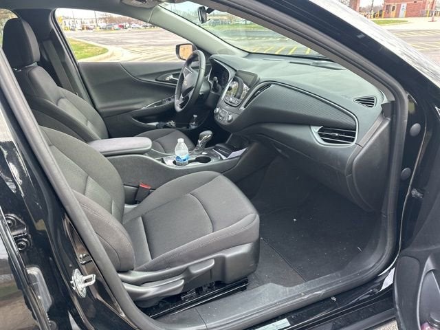 2025 Chevrolet Malibu RS