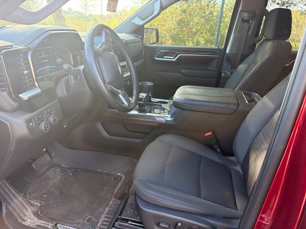 2024 Chevrolet Silverado 1500 LT