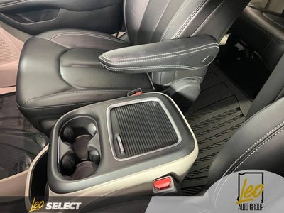 2024 Chrysler Pacifica Touring L AWD