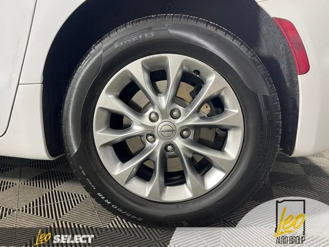 2024 Chrysler Pacifica Touring L AWD