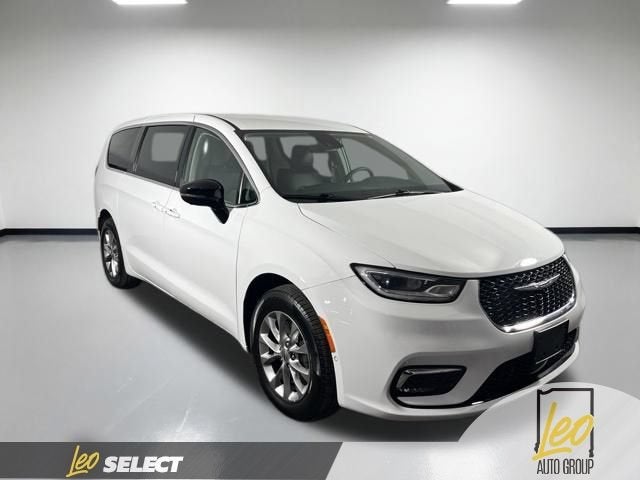 2024 Chrysler Pacifica Touring L AWD