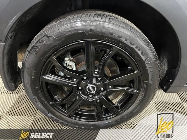 2023 Nissan Kicks SR Xtronic CVT