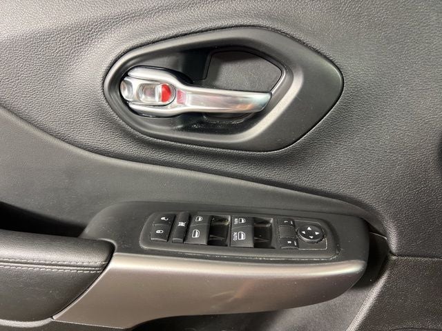 2022 Jeep Cherokee Latitude Lux 4x4