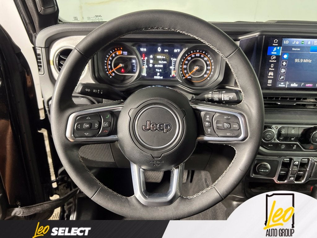 2025 Jeep Wrangler 4-Door Sahara 4x4