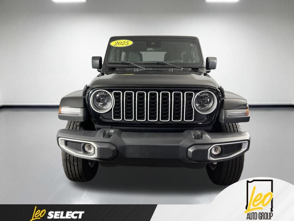2025 Jeep Wrangler 4-Door Sahara 4x4
