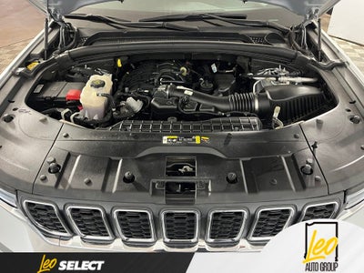 2023 Jeep Grand Cherokee Laredo 4x2