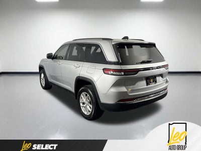 2023 Jeep Grand Cherokee Laredo 4x2