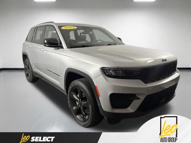 2023 Jeep Grand Cherokee Altitude 4x2