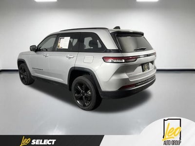2023 Jeep Grand Cherokee Altitude 4x2