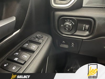 2023 RAM 1500 Big Horn Crew Cab 4x4 5'7' Box