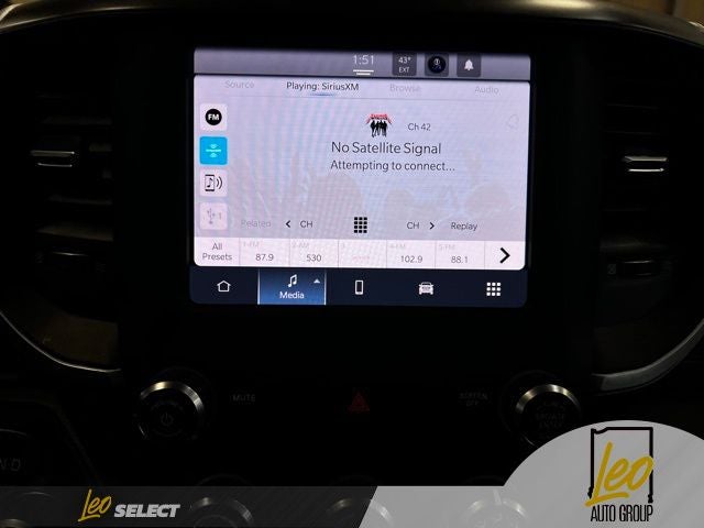 2022 RAM 1500 Big Horn Crew Cab 4x4 5'7' Box