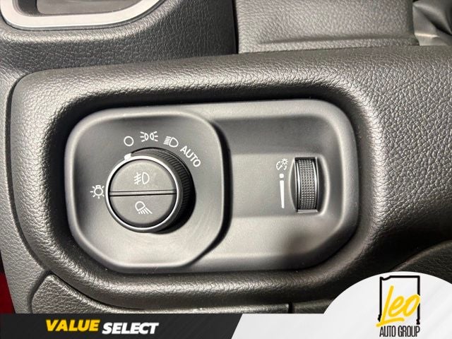 2024 RAM 1500 Big Horn Crew Cab 4x4 5'7' Box