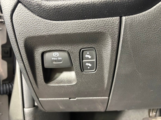 2022 RAM 1500 Laramie Crew Cab 4x4 5'7' Box