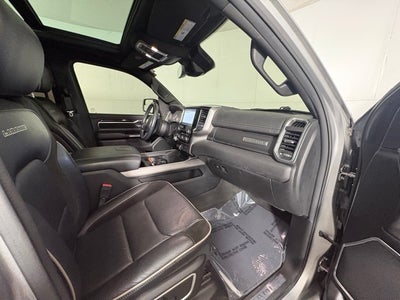 2022 RAM 1500 Laramie Crew Cab 4x4 5'7' Box