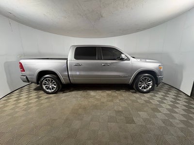 2022 RAM 1500 Laramie Crew Cab 4x4 5'7' Box