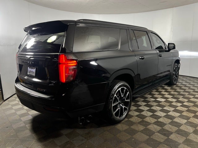 2024 Chevrolet Suburban 4WD RST