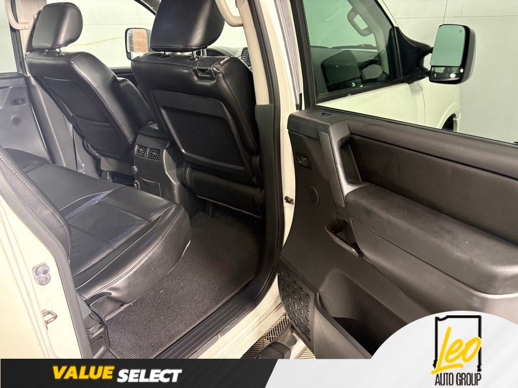 2014 Nissan Titan SL
