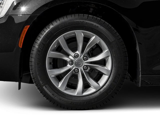2017 Chrysler 300 Limited