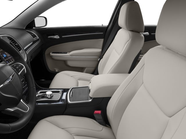 2017 Chrysler 300 Limited