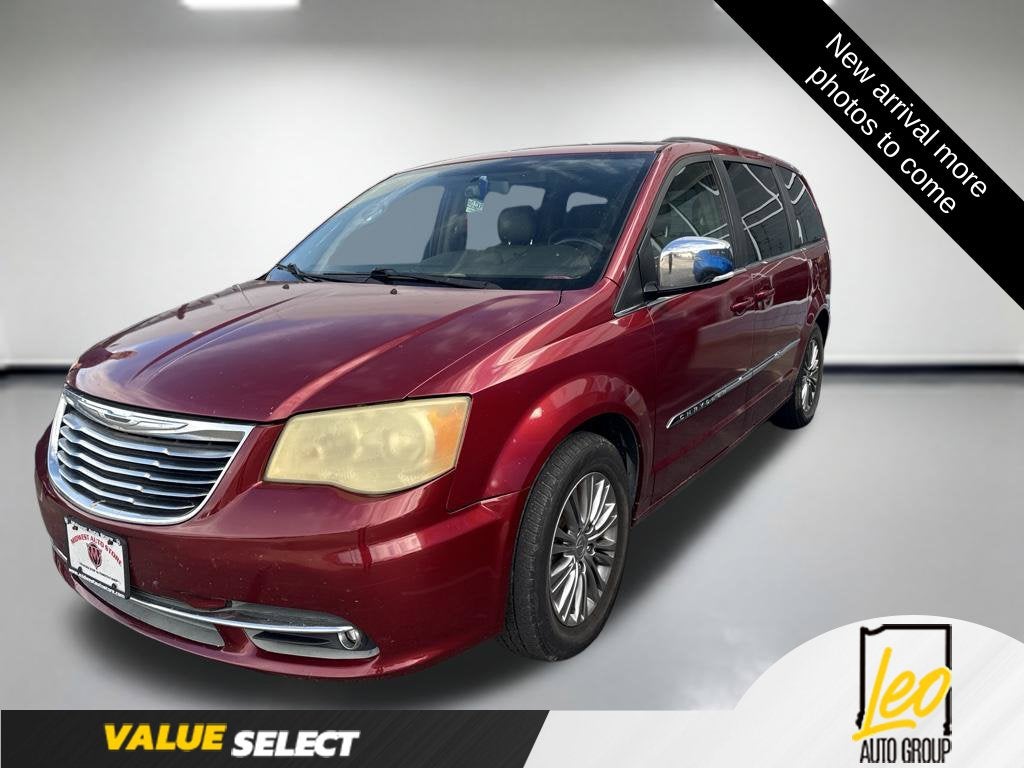2014 Chrysler Town & Country Touring-L