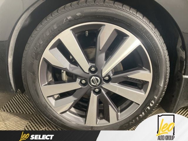 2020 Nissan Versa SR Xtronic CVT