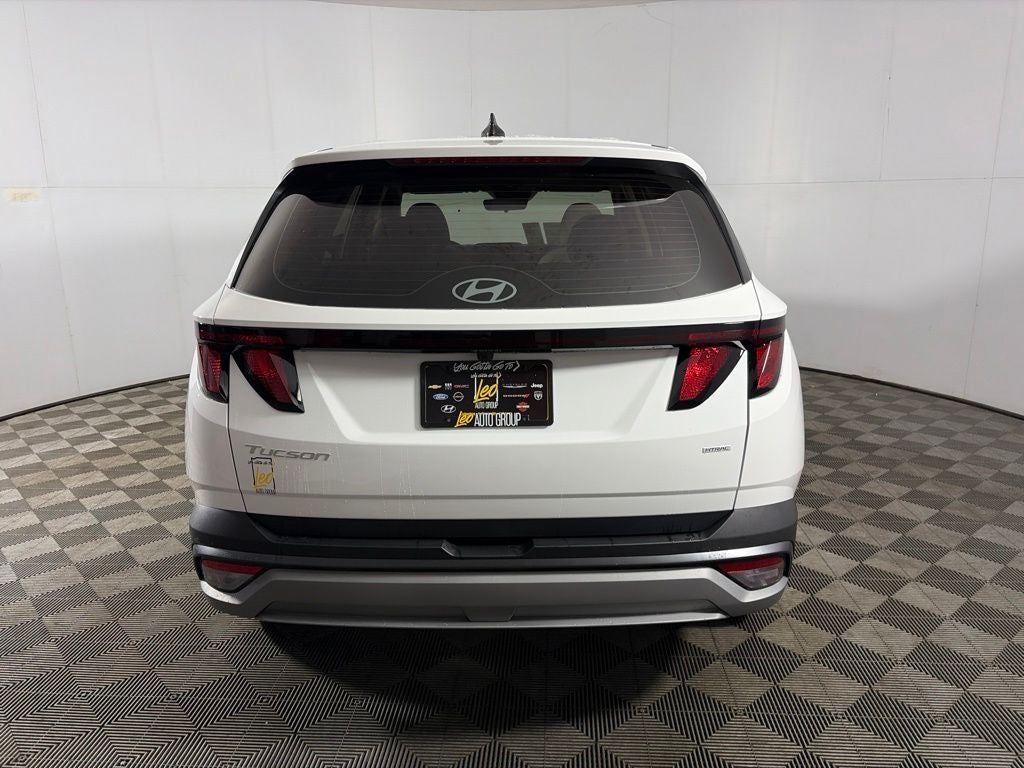 2026 Hyundai TUCSON SE AWD