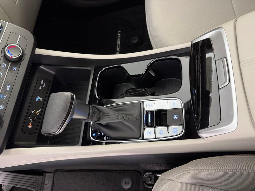 2026 Hyundai TUCSON SE AWD