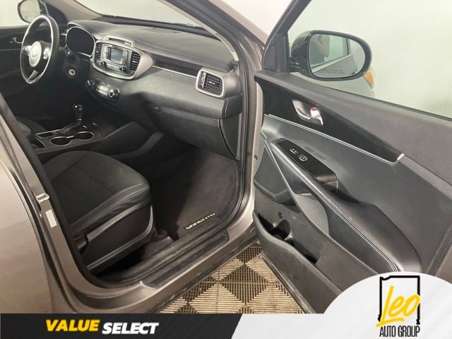2016 Kia Sorento 3.3L LX
