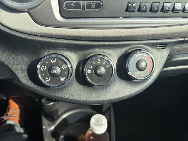 2012 Toyota Yaris SE