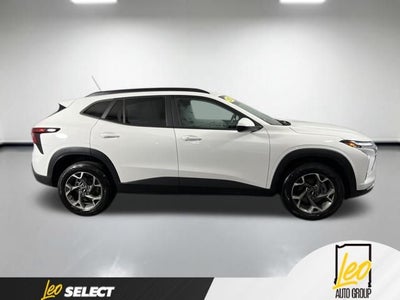 2025 Chevrolet Trax FWD LT