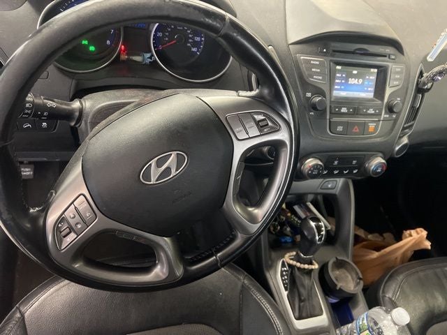 2015 Hyundai TUCSON SE