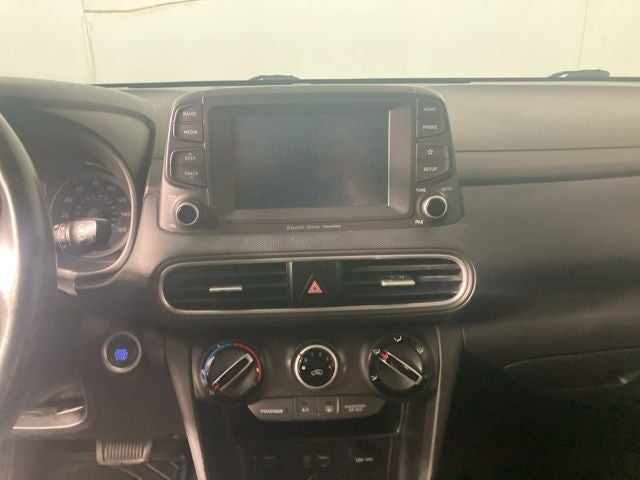 2021 Hyundai KONA SEL