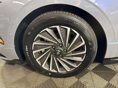 2025 Hyundai SONATA HYBRID Limited
