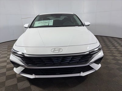 2026 Hyundai ELANTRA SE