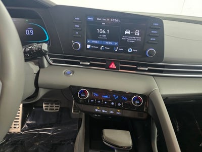 2025 Hyundai ELANTRA SEL Sport