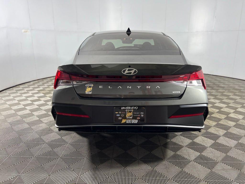 2026 Hyundai ELANTRA HYBRID Limited