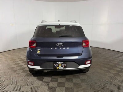 2026 Hyundai VENUE SEL W/Two-Tone Roof