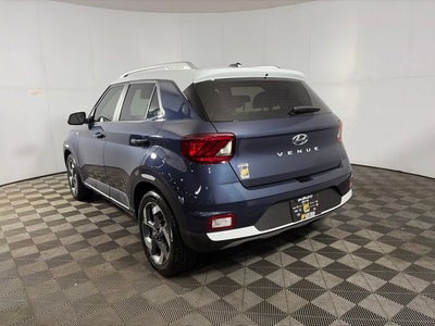2026 Hyundai VENUE SEL W/Two-Tone Roof