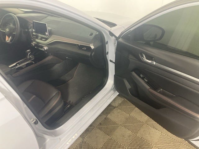 2024 Nissan Altima SR