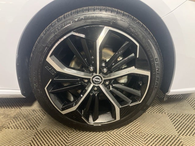 2024 Nissan Altima SR