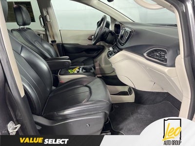 2021 Chrysler Voyager LXI