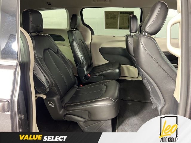 2021 Chrysler Voyager LXI