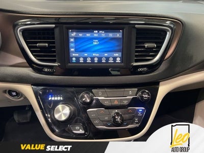 2021 Chrysler Voyager LXI