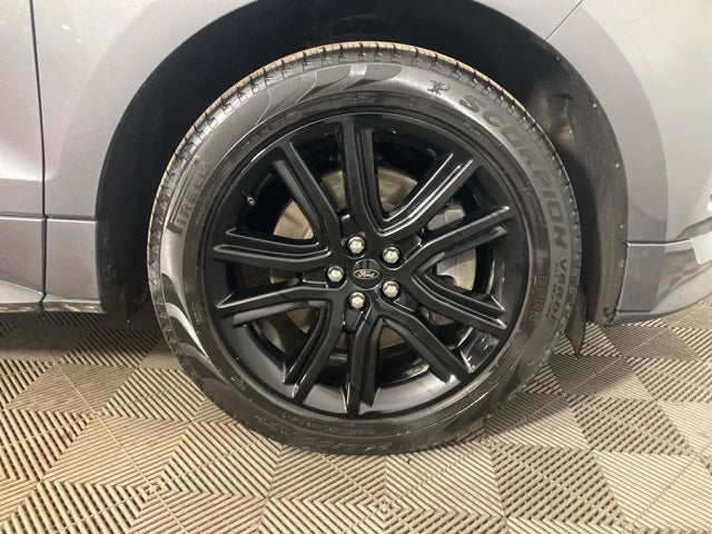 2022 Ford Edge ST Line