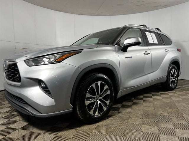 2020 Toyota Highlander Hybrid XLE
