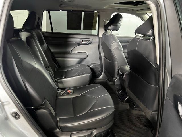 2020 Toyota Highlander Hybrid XLE