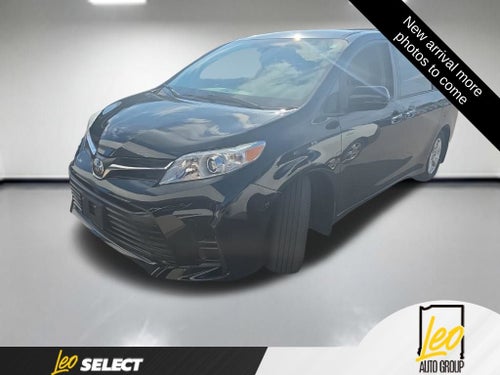 2020 Toyota Sienna LE 8 Passenger