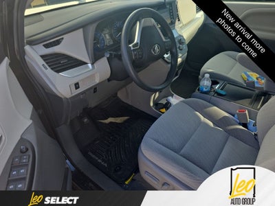 2020 Toyota Sienna LE 8 Passenger
