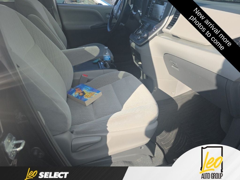 2020 Toyota Sienna LE 8 Passenger
